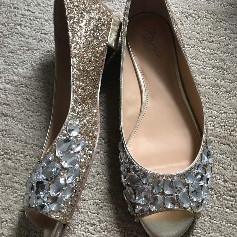 Badgley mischka flat shoes